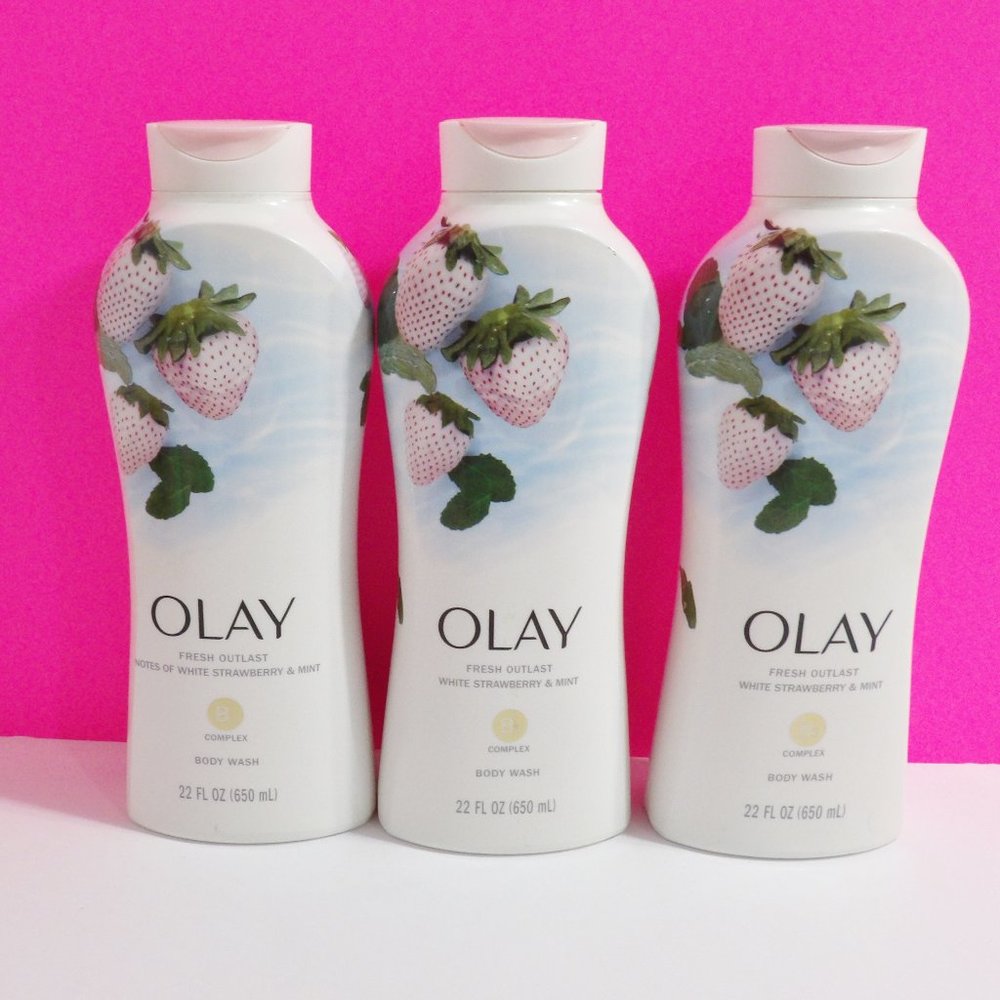 3 x 22 oz Olay Fresh Outlast White Strawberry & Mint Body Wash